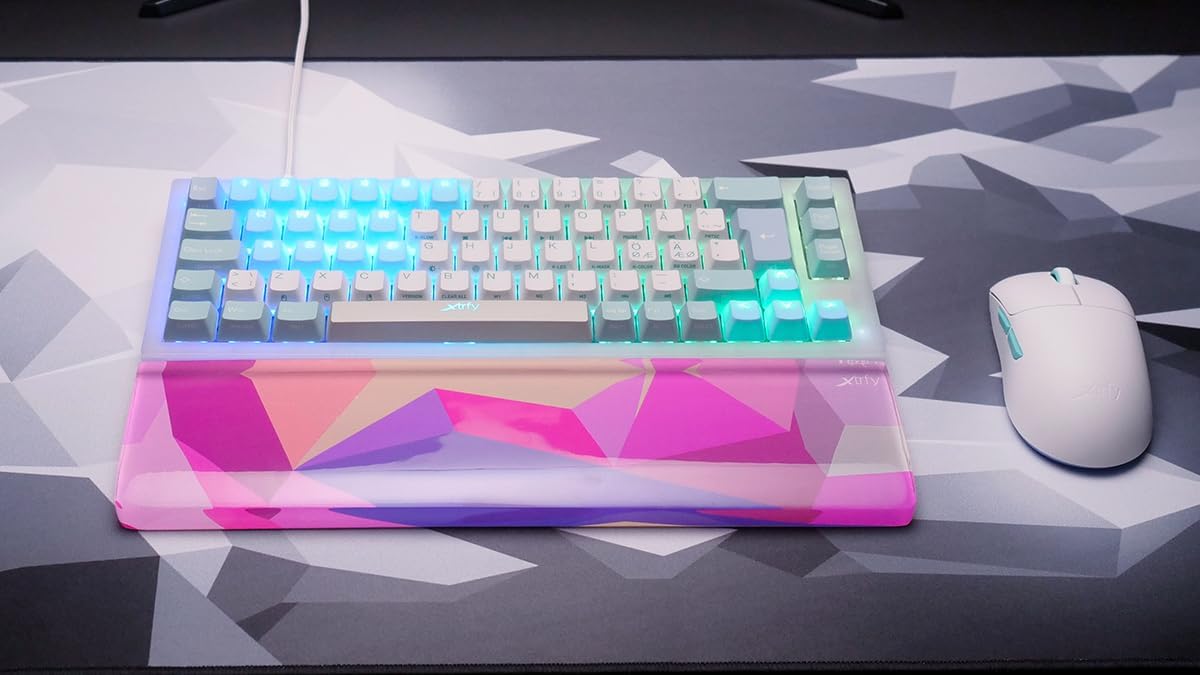 CHERRY XTRFY GP5, XL Gaming Mouse Mat (920 x 400 x 3 mm), Speed-Pad Soft for Precision, Stitched Edges, Non-Slip, Washable, Litus White - Image 6